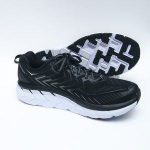 HOKA ONE ONE Mens Clifton 4 Running Shoe